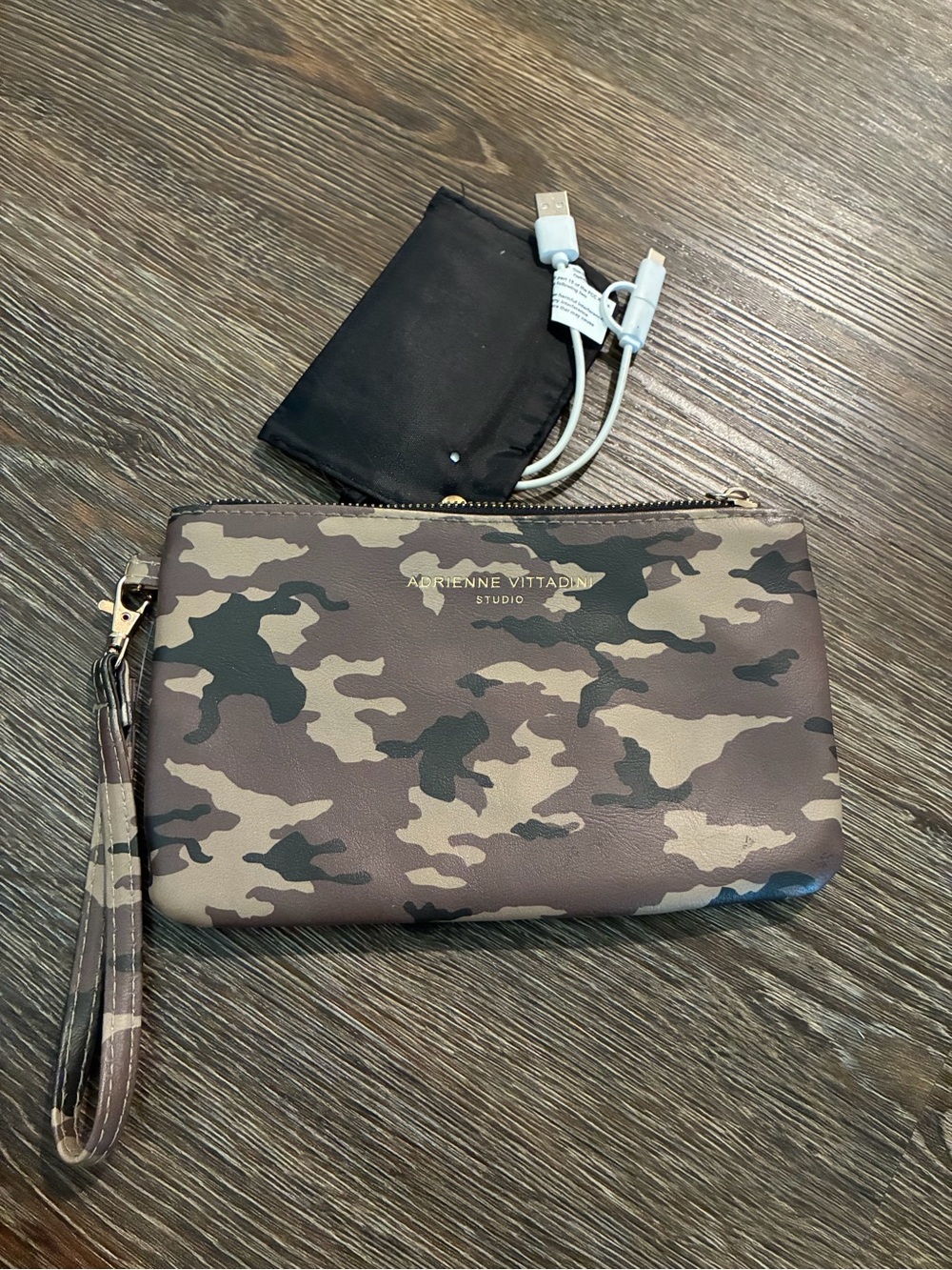 Adrienne Vittadini Camouflage Wristlet in Brown and Green w/ charger